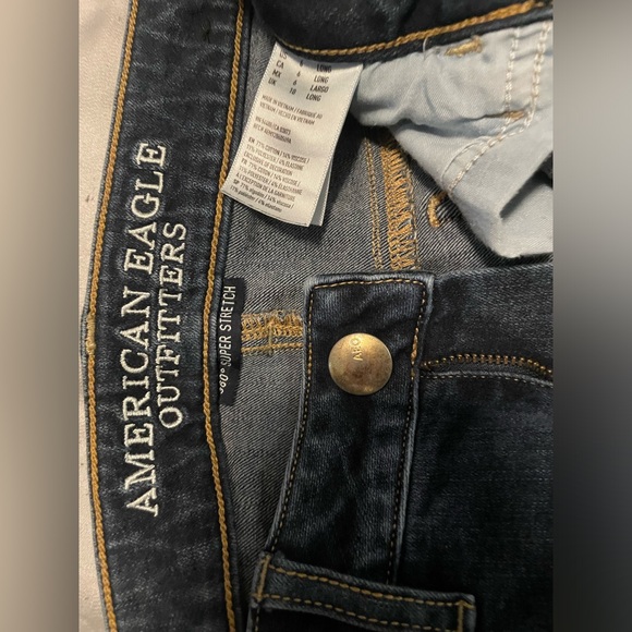 American Eagle size 6 jeans - Picture 3 of 3
